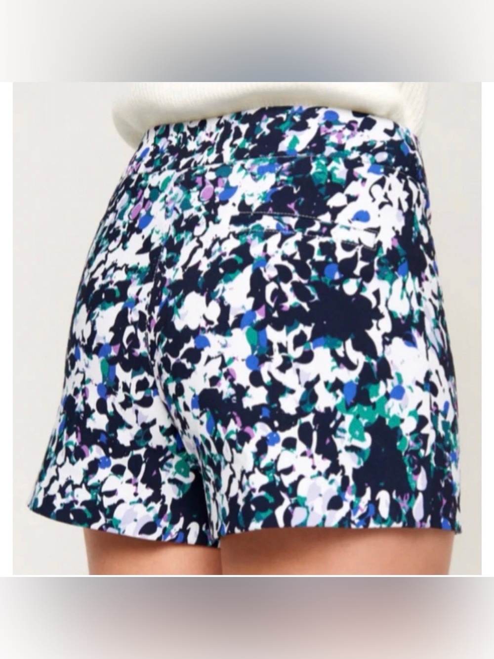 Margaret M Lily Splash Shorts Slimming Stretchy Flattering Fit Size Large
